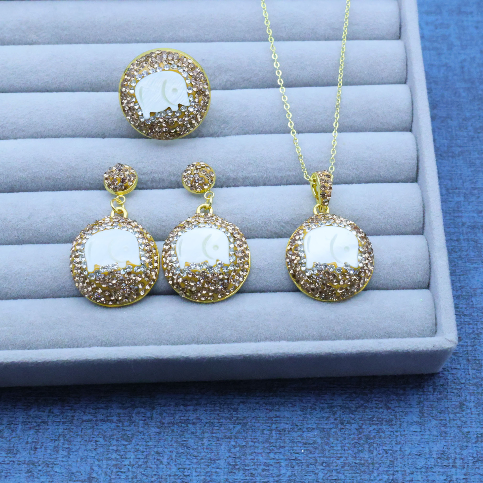 New style natural shell slice  - مراجعة Pearl Necklace Set وسعره