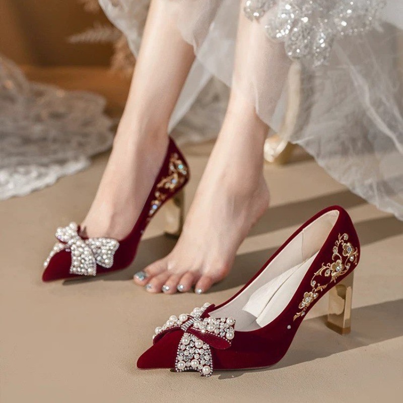 Embroidered Block Heel Single  - مراجعة Pump Heel Block وسعره